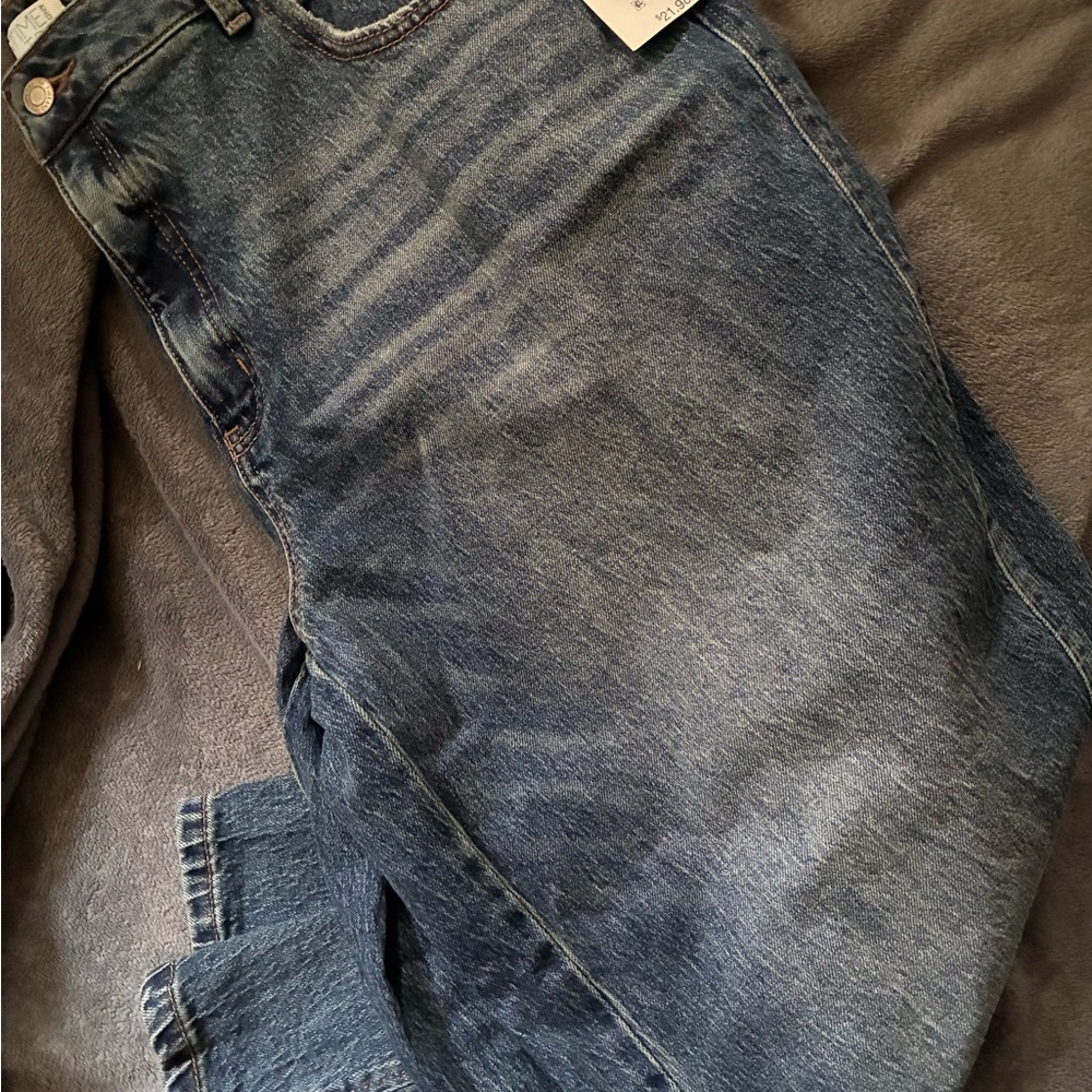Stylish Indigo Straight Leg Jeans